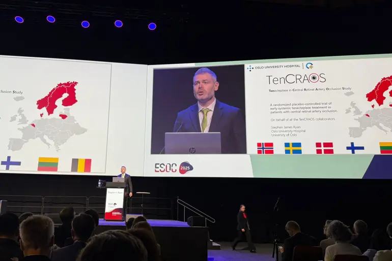 Stephen James Ryan presenterte forskningen TenCRAOS på slagkongressen European Stroke Organisation Conference (ESOC) i Helsinki i mai i fjor.
