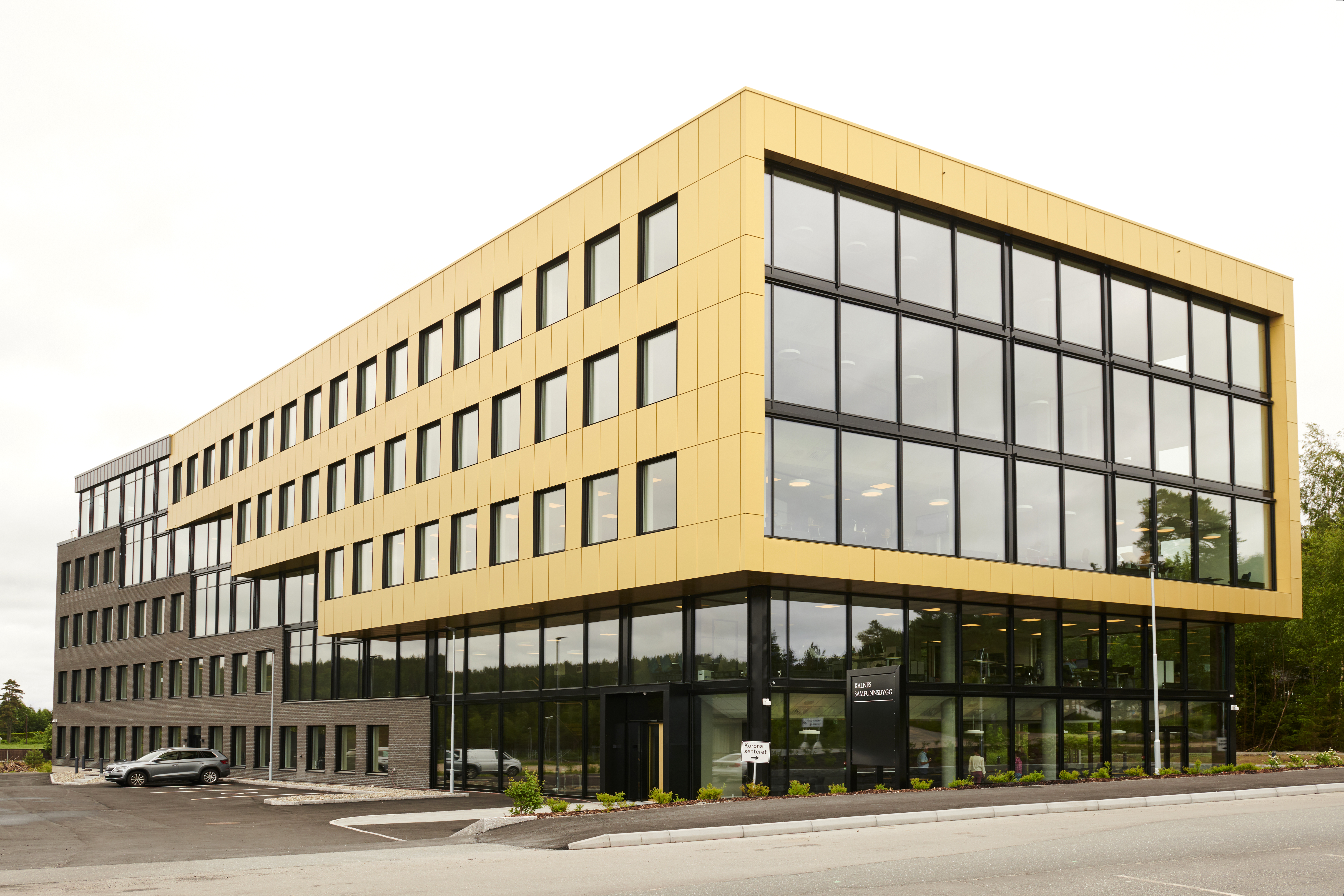 Administrasjonsbygget på Kalnes