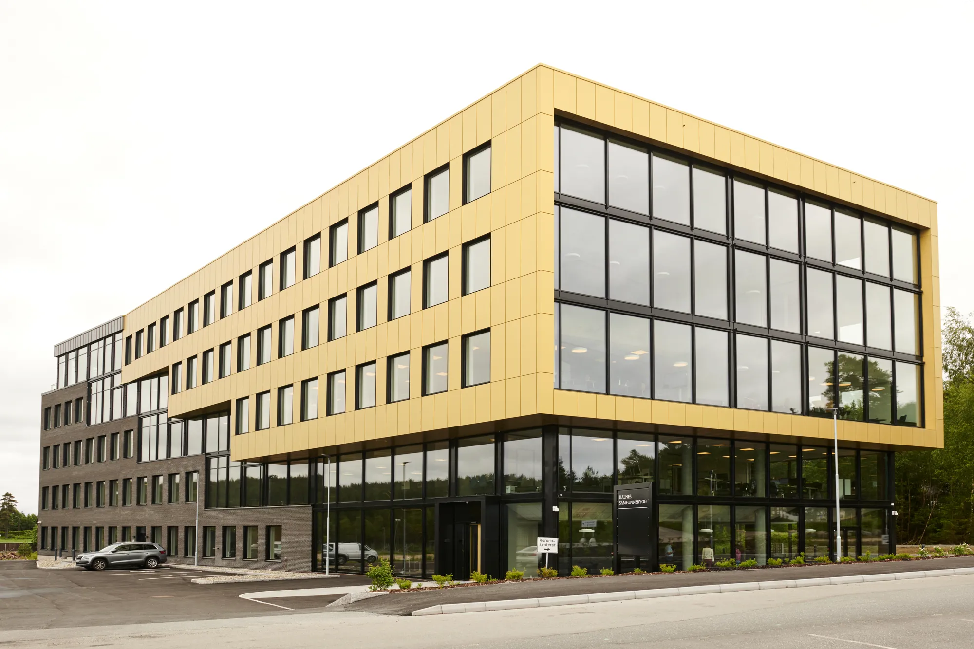 Administrasjonsbygget på Kalnes