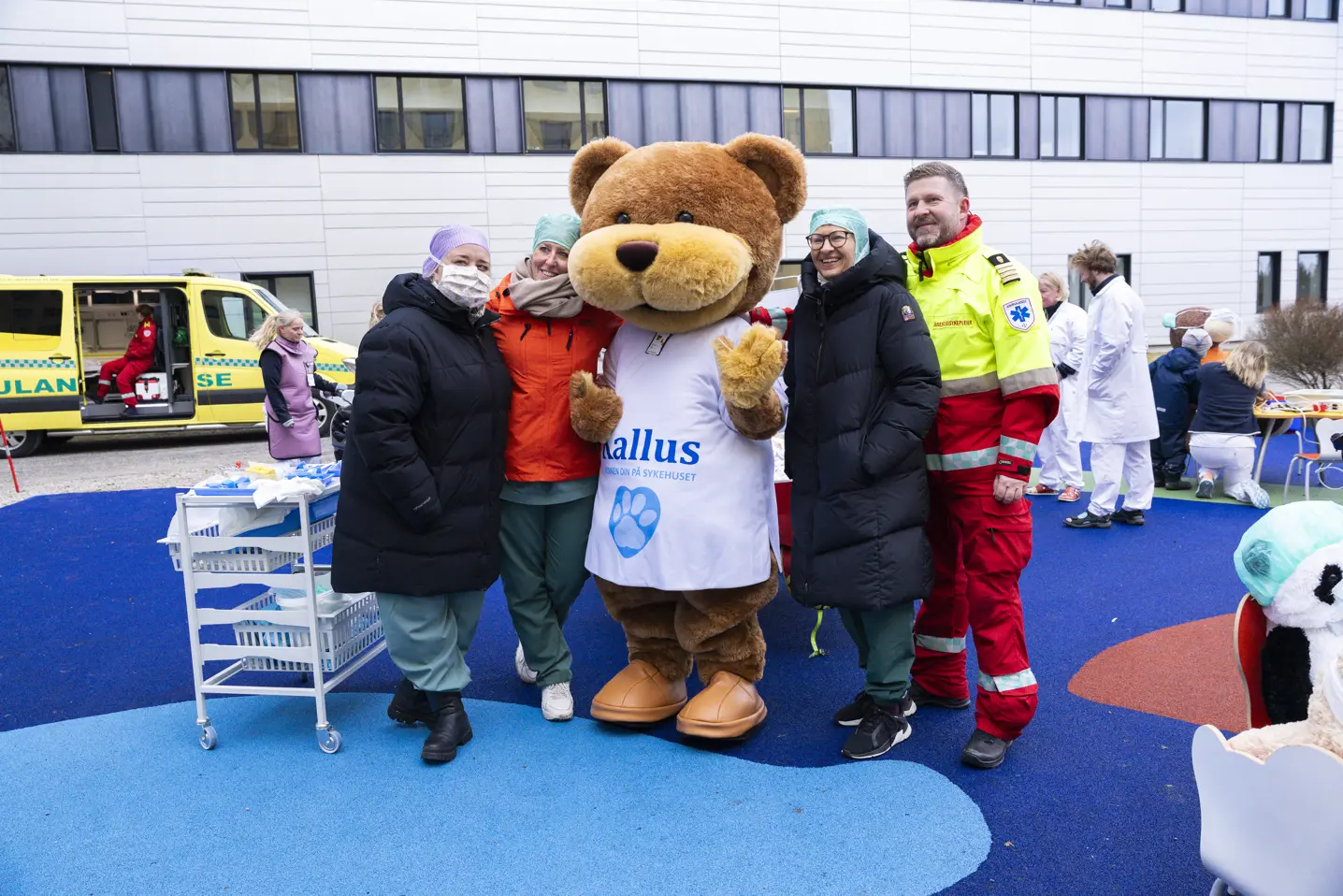 Kallus med medarbeidere på sykehuset