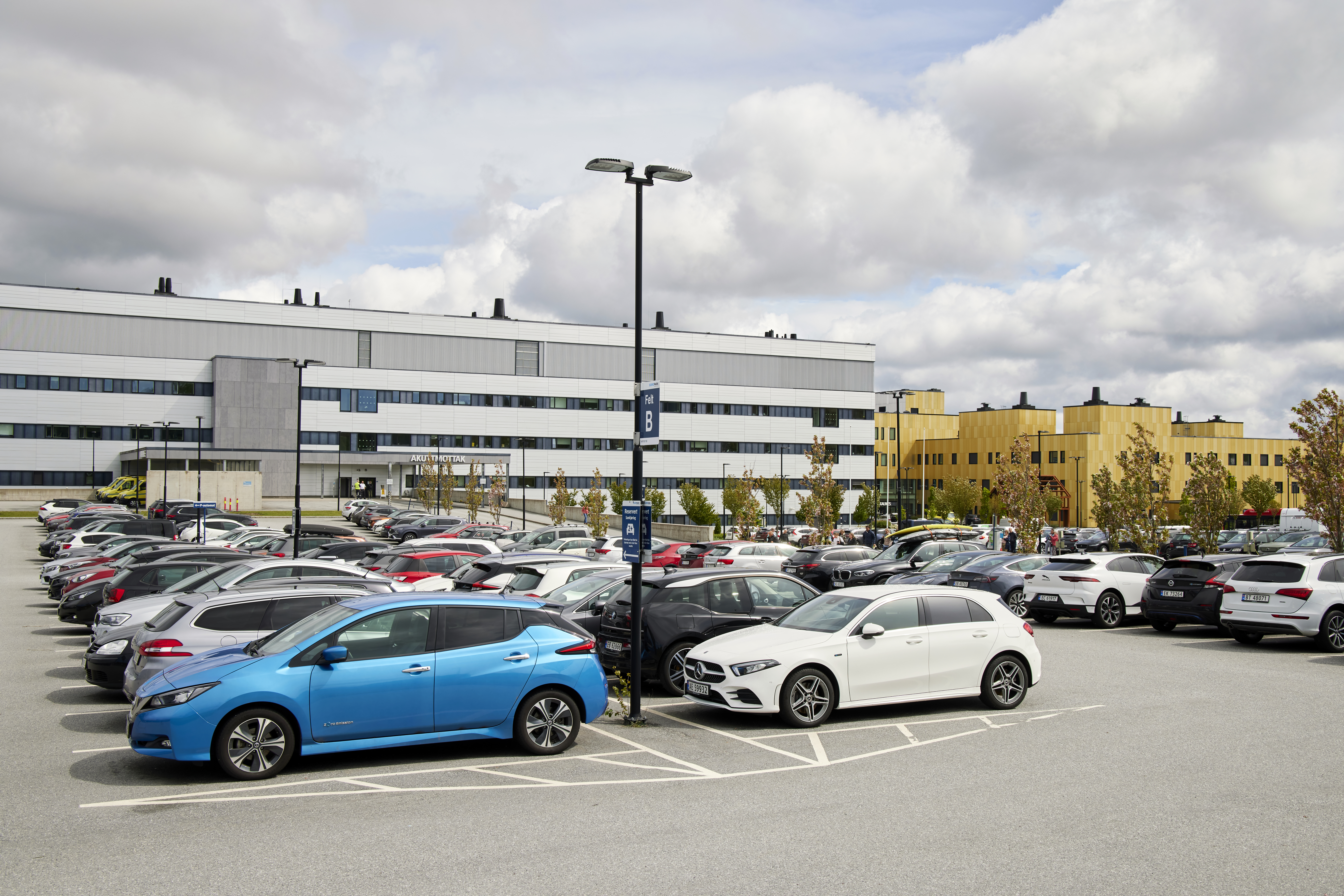 Parkeringsplass for ansatte på Kalnes