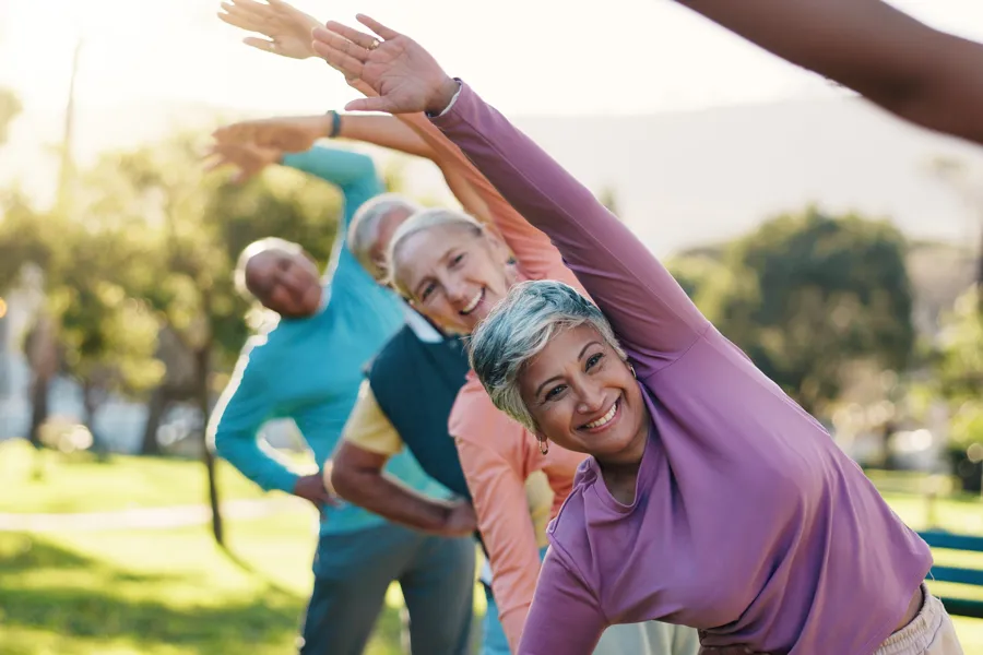 Treningsgruppe i parken