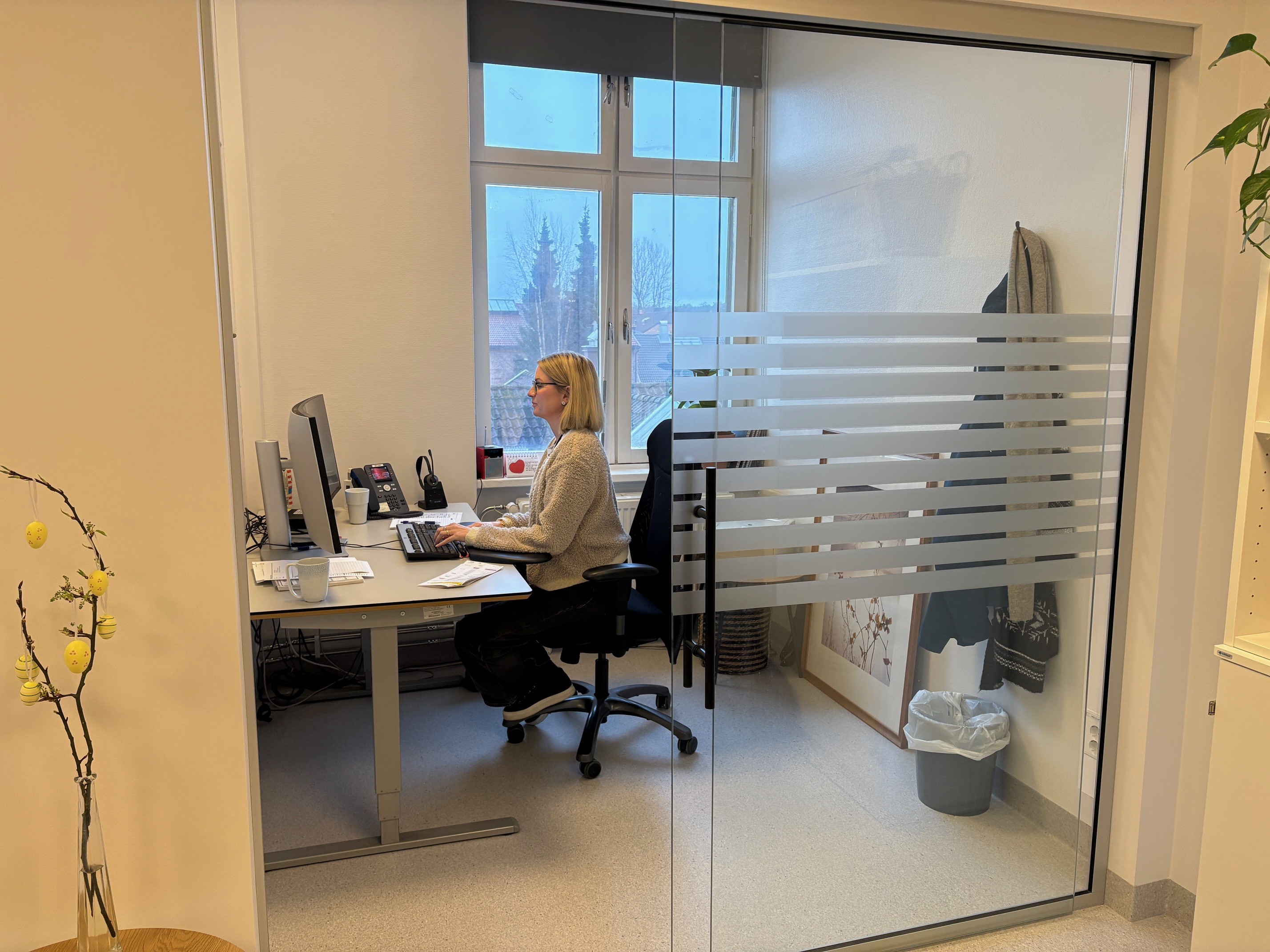 Kontor med skyvedør i glass