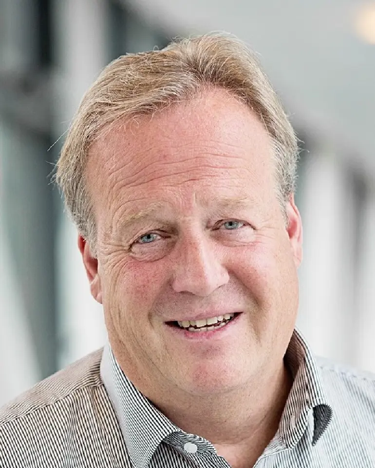 En mann med et smil