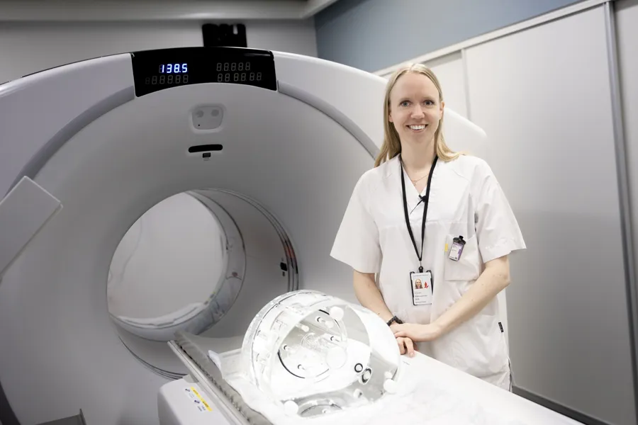 En person i hvit frakk