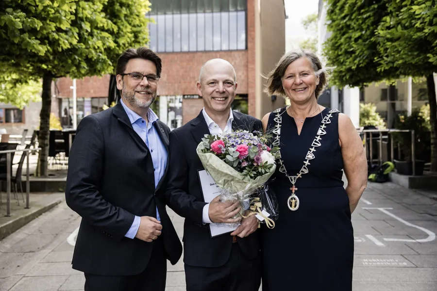 Jostein Gleditsch sammen med Nils Kristian Klev og Anne-Karin Rime i Legeforeningen