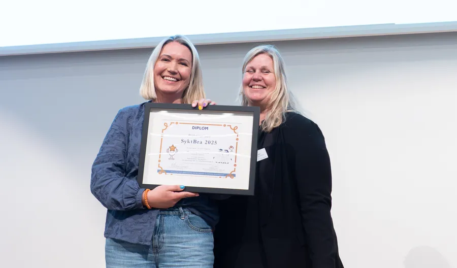 Representant fra Sunnaas sykehus og Anette Eie