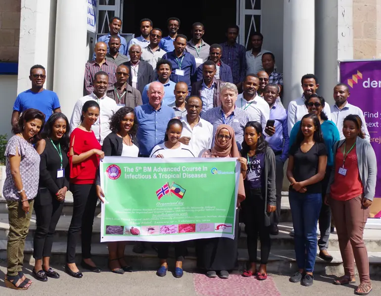 Avslutning av kurs for indremedisinere i Addis Abeba