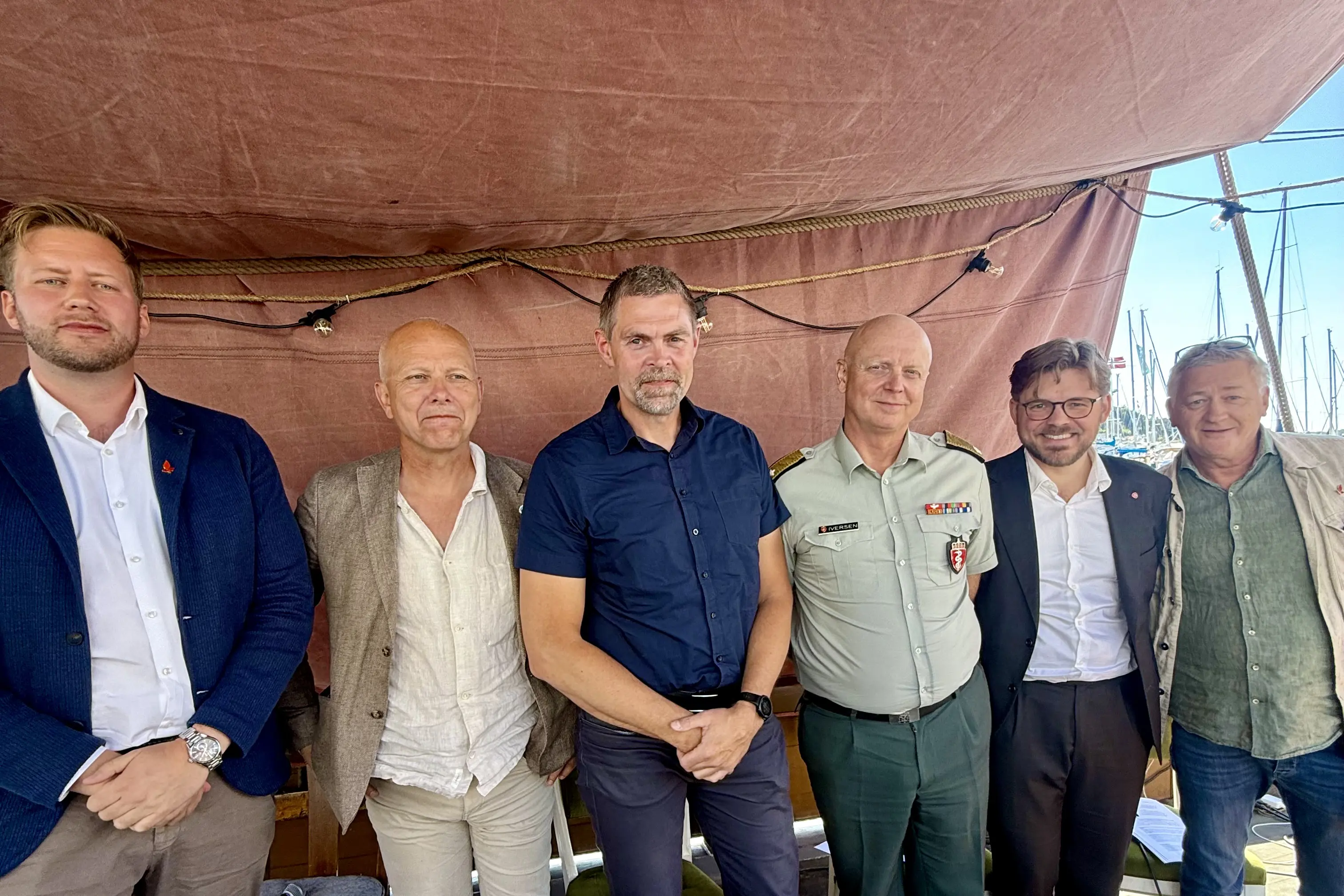 Fredrik Femtehjell Friberg, Bjørn Lein Bjørnebeth, Johnny Brodersen, Petter Iversen, Ole Martin Juul Slyngstadli og Helge Stene-Johansen
