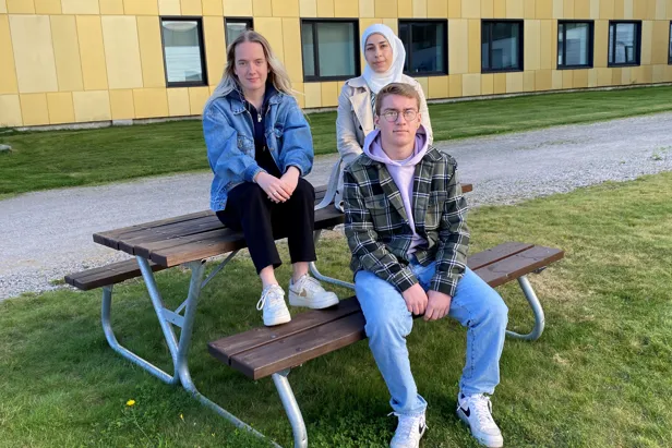 Nye lærlinger i ernæringskokk og logistikkfag.