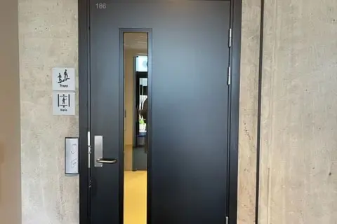 Dør inne til mammografiscreening