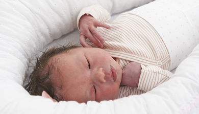 Illustrasjonsfoto baby