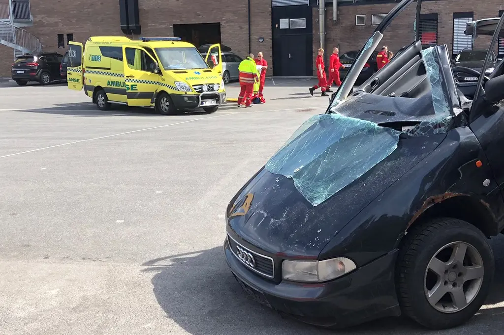 Ambulanseoperativt kurs ved brannstasjonen i Moss