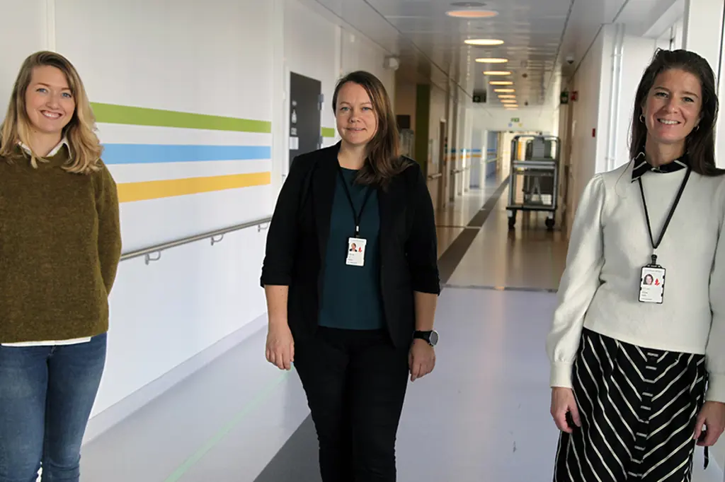 Designer Kristine Fry fra Diffia, Vivi Haaheim som leder den kliniske arbeidsgruppen og innovasjonssjef Ingunn Olsen som leder p