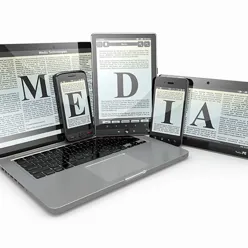 Illustrasjonsbilde: En åpen pc, mobiltelefon og nettbrett