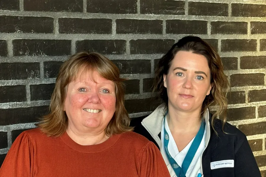 Sårsykepleierne Mona Irene Siggerud og Benedicte Hangaard