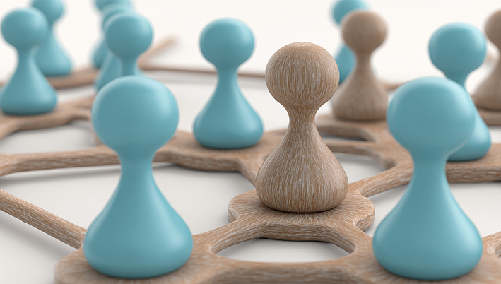 Illustrasjon: Brikker i forskjellige farger på et brett