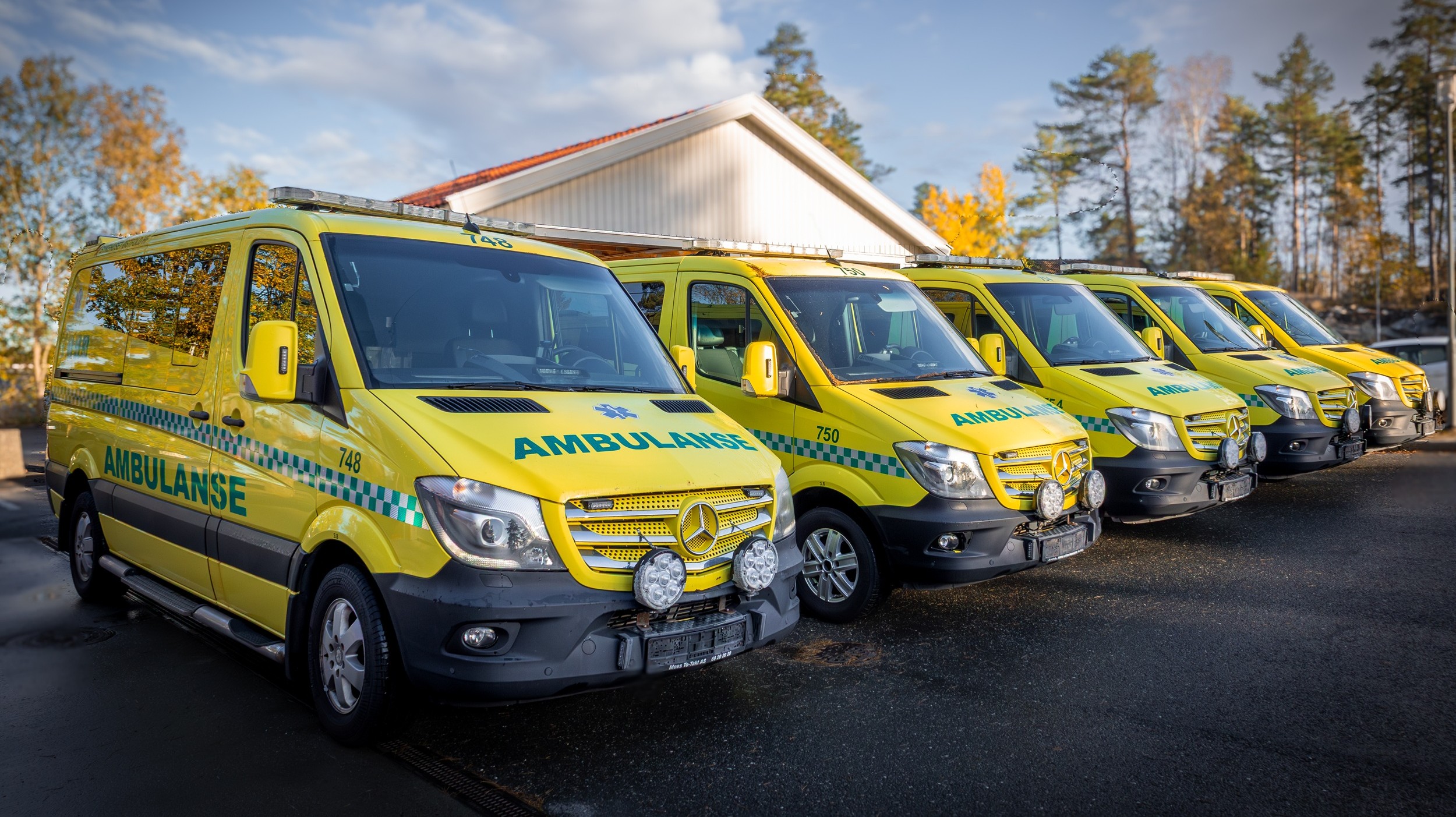 Ambulanser til Ukraina