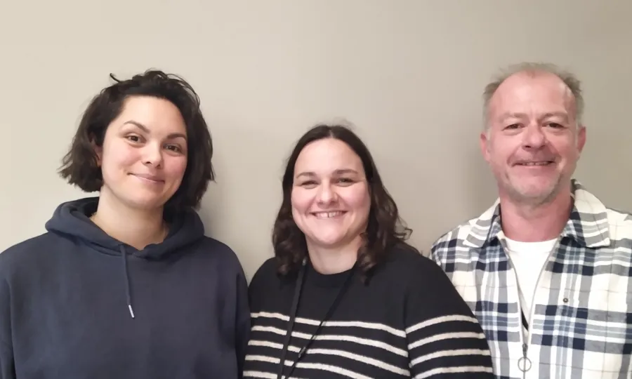 Jon Aasmund Sandsberg (t.h.) med Ella Lykke og Marte Grøstad