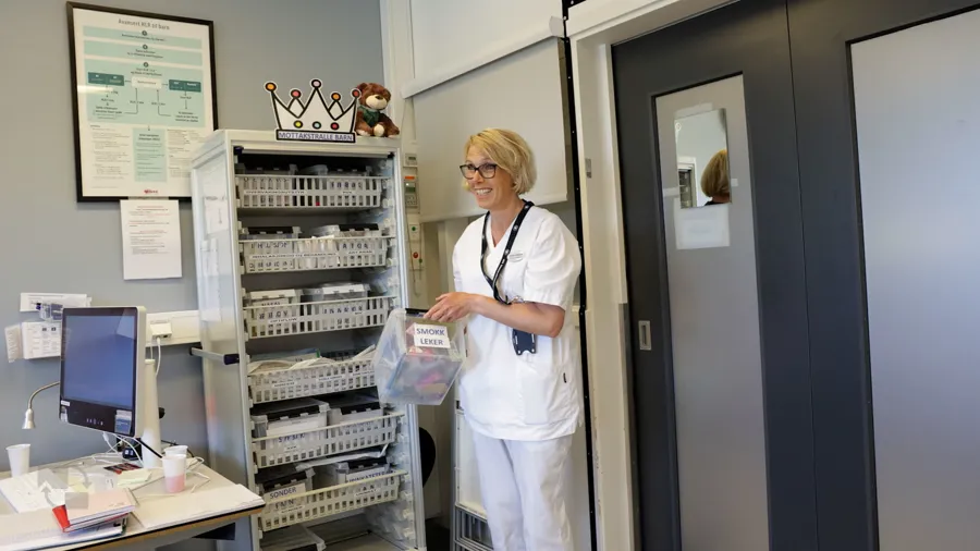 Anne-Helene Søgaard i mottaksrom for kritisk syke barn